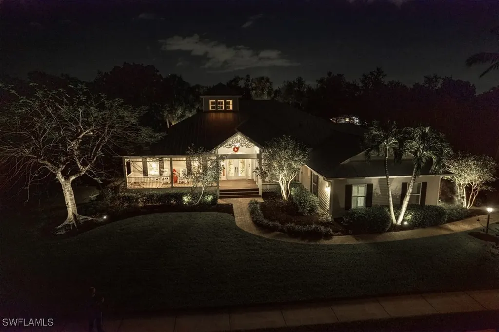 12350 Coconut Creek Court Fort Myers FL 33908