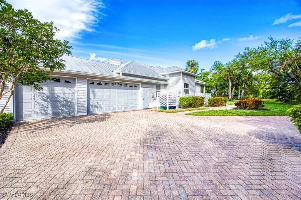 12350 Coconut Creek Court Fort Myers FL 33908