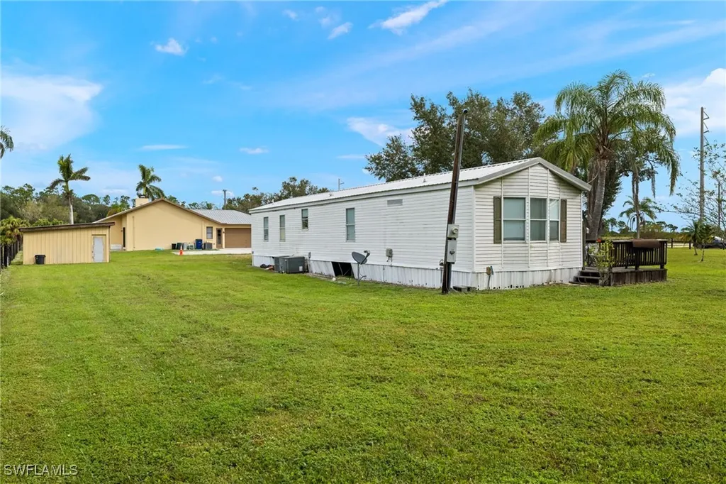 19651 State Road 31 North Fort Myers FL 33917