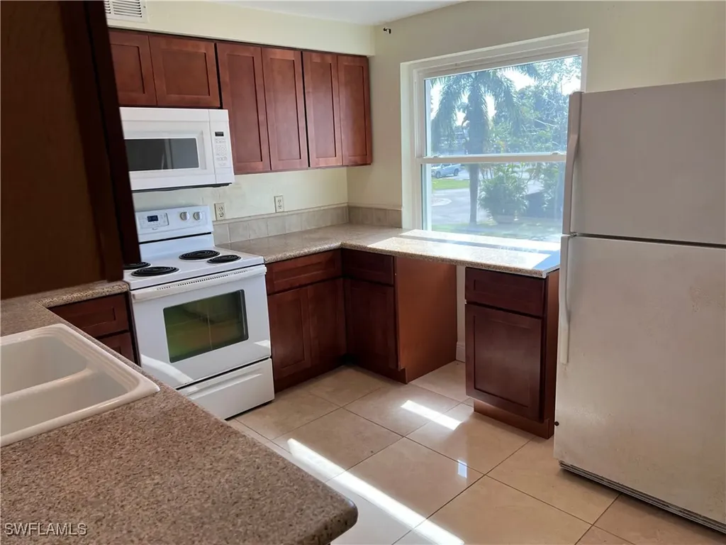 2828 Jackson Street Fort Myers FL 33901