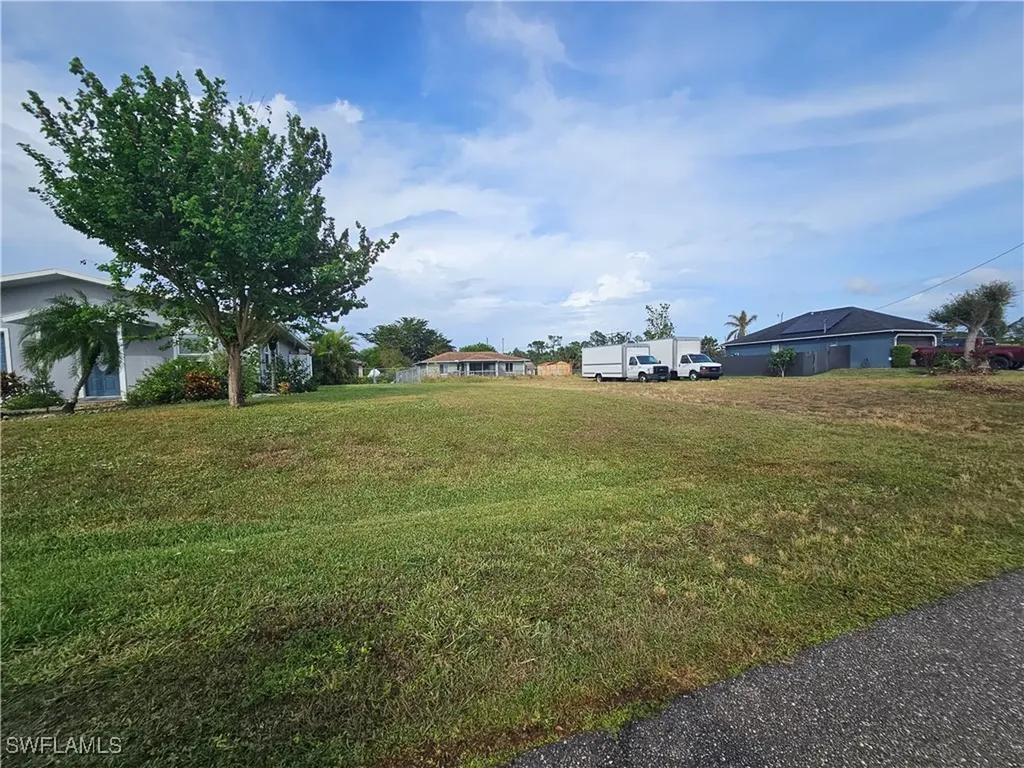 2007 NE 27th Terrace Cape Coral FL 33909