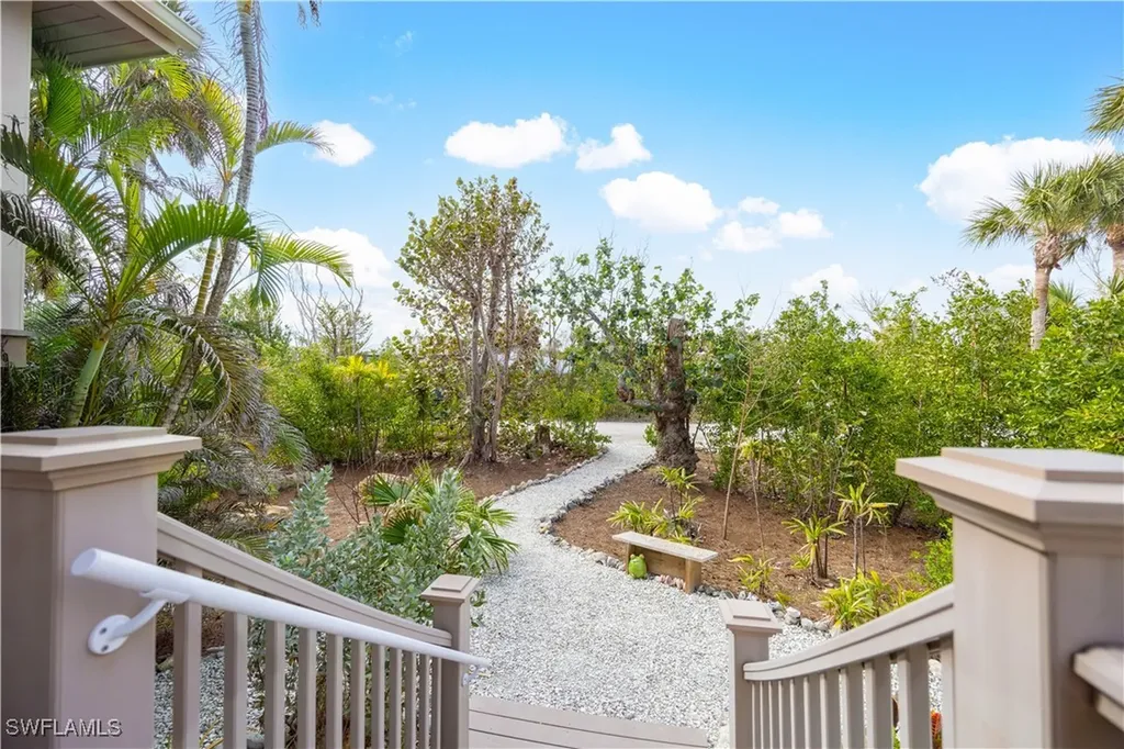 4372 Gulf Pines Drive Sanibel FL 33957