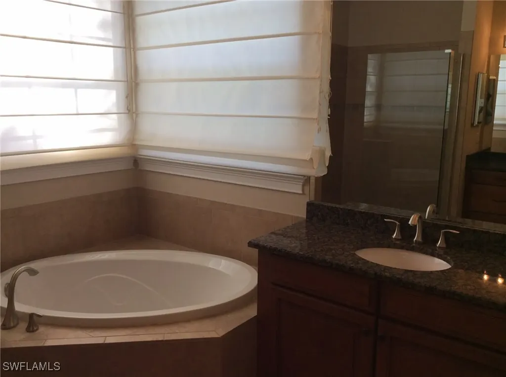 291 Saddlebrook Lane Naples FL 34110
