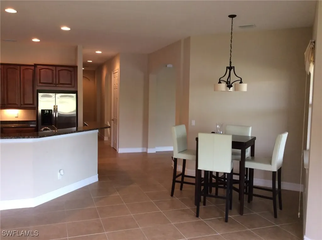 291 Saddlebrook Lane Naples FL 34110