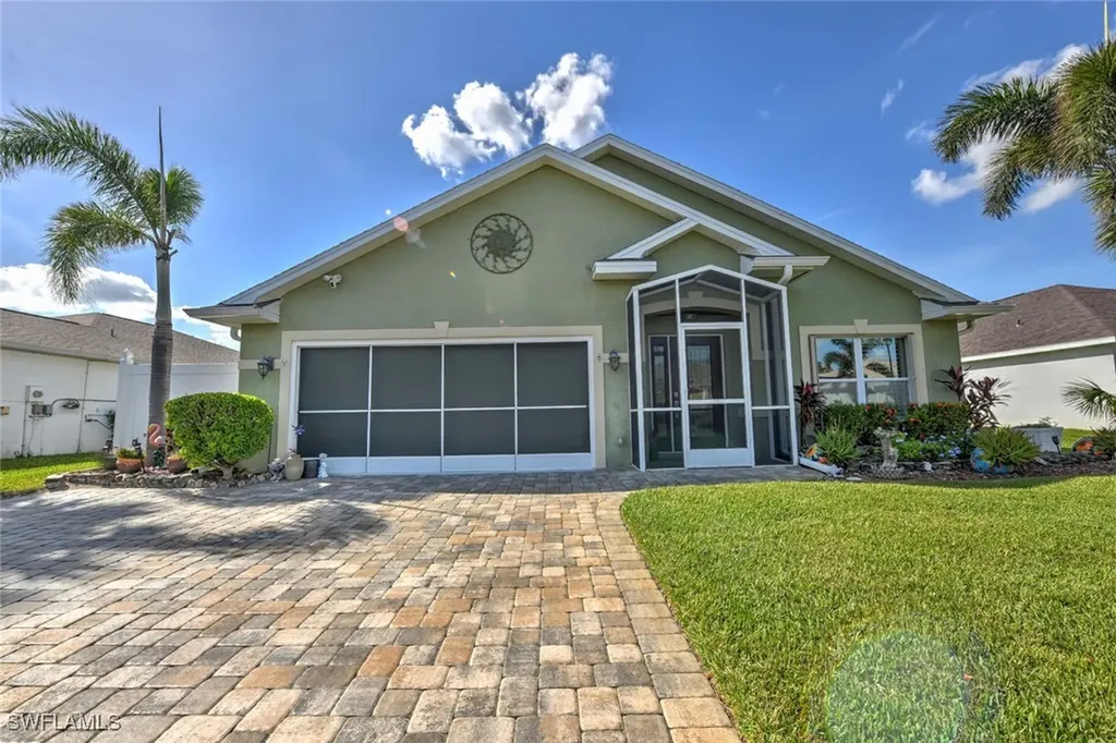 15642 Beachcomber Avenue Fort Myers FL 33908