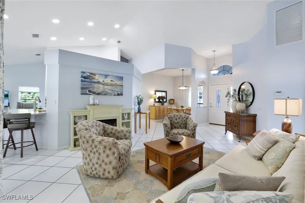 6653 Huntley Lane N Naples FL 34104