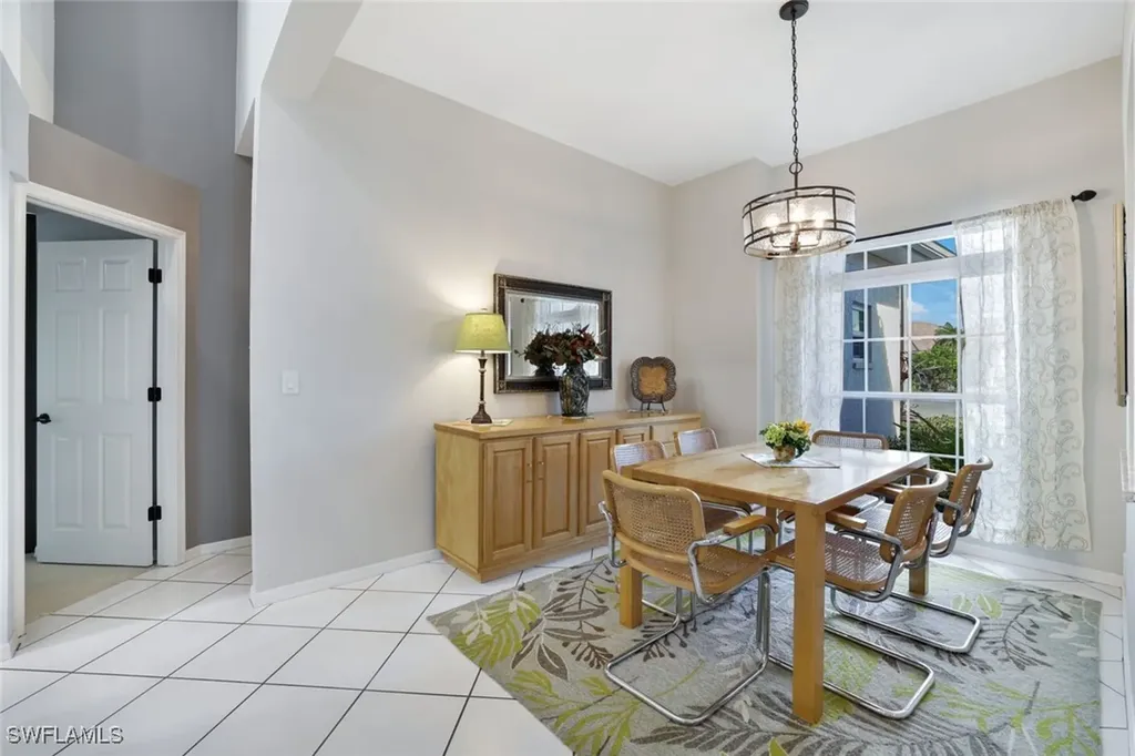 6653 Huntley Lane N Naples FL 34104