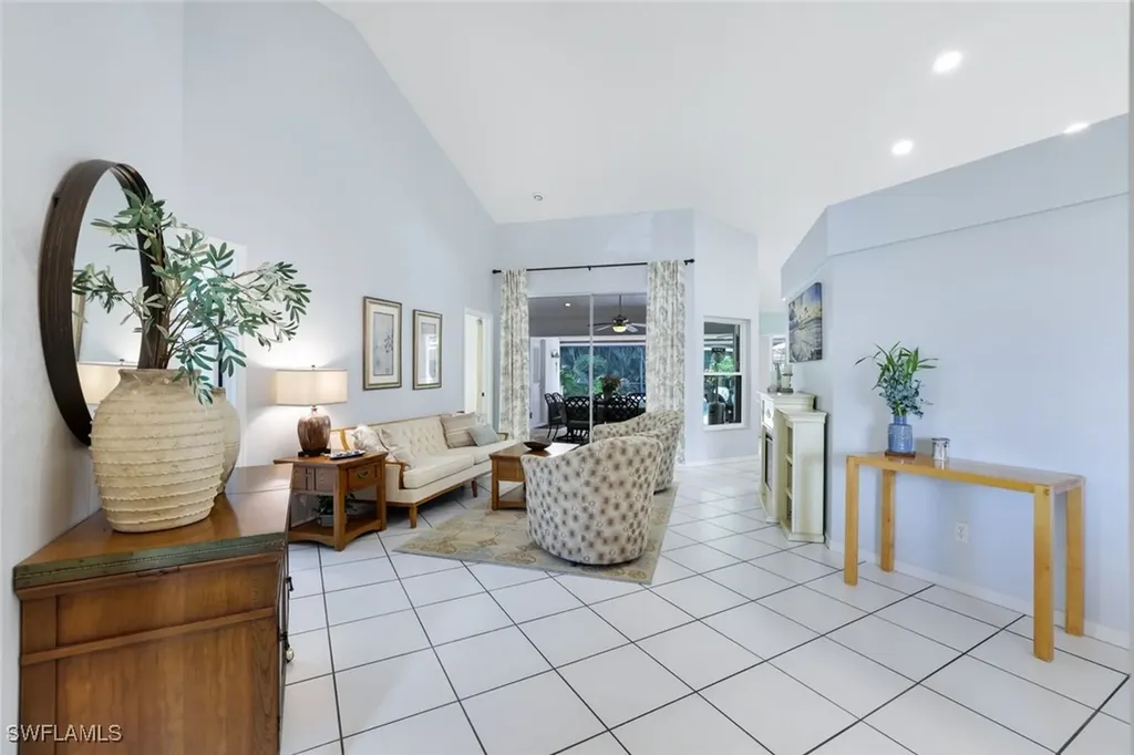 6653 Huntley Lane N Naples FL 34104