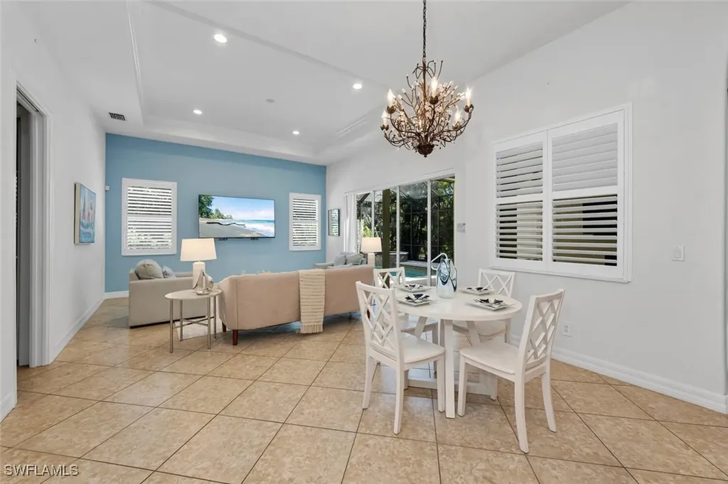 400 Cypress Way W Naples FL 34110