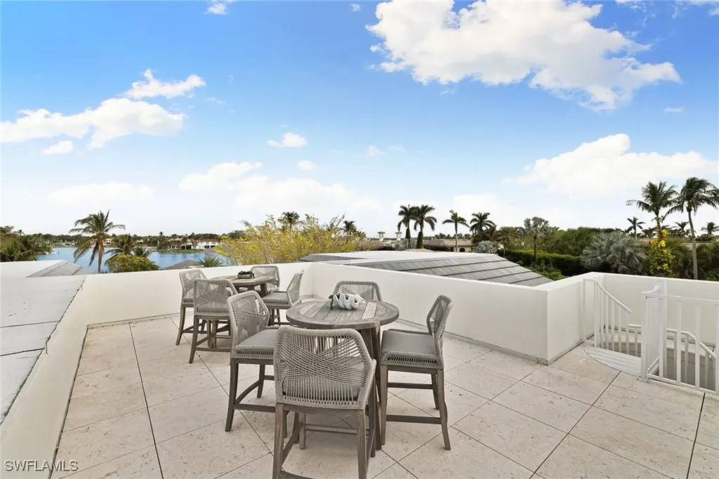 12 Sabre Lane Naples FL 34102