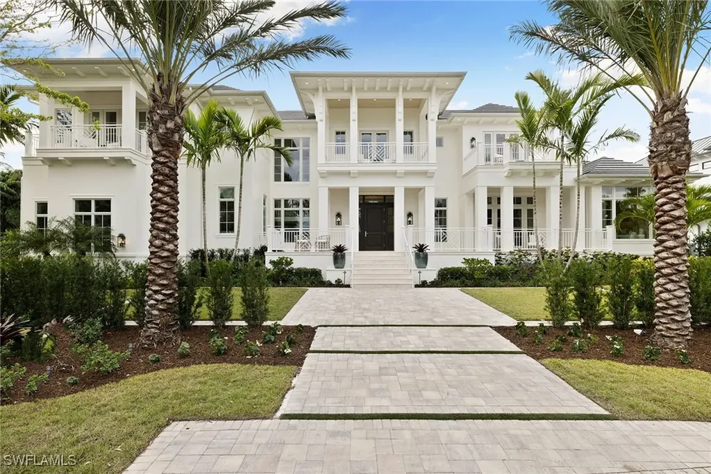 12 Sabre Lane Naples FL 34102