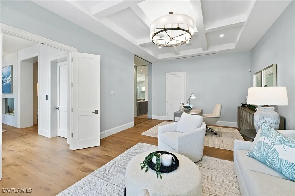12 Sabre Lane Naples FL 34102
