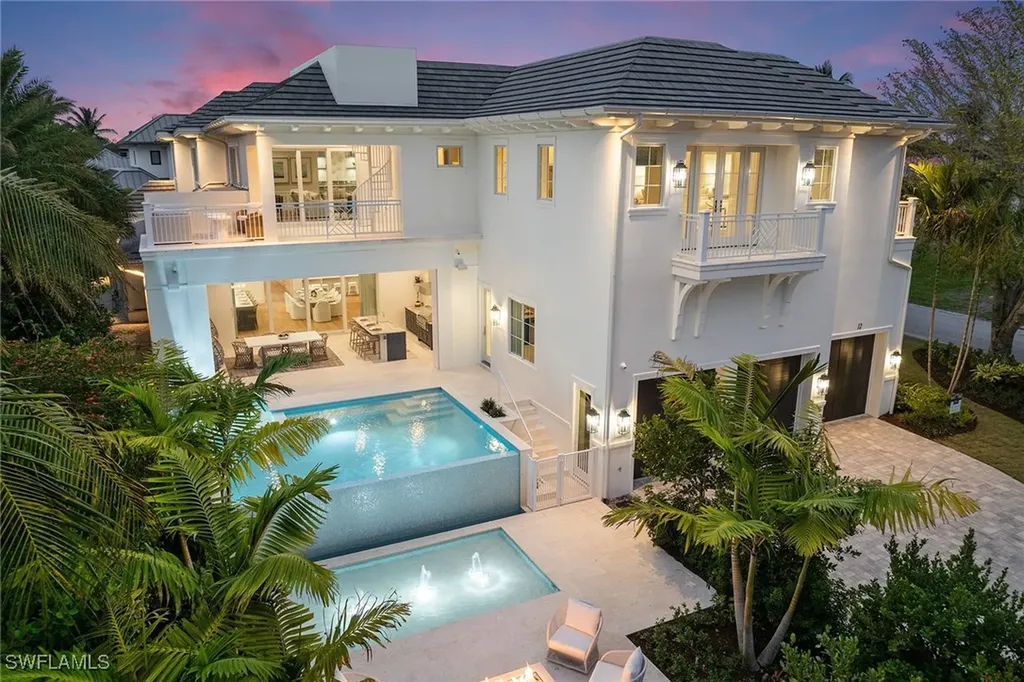 12 Sabre Lane Naples FL 34102