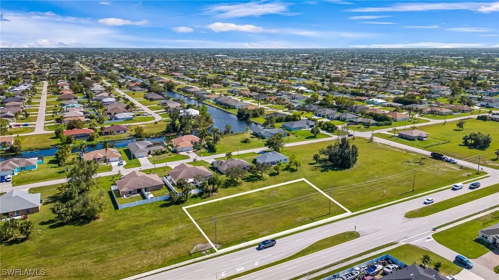 1213 Chiquita Boulevard S Cape Coral FL 33991