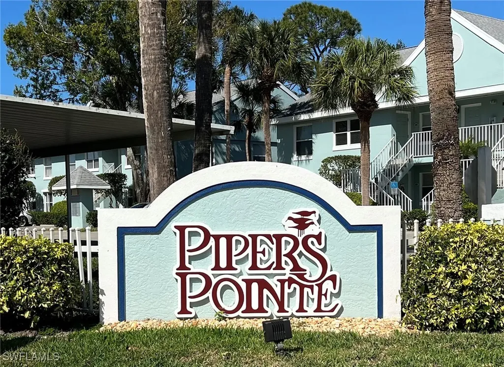 161 Wading Bird Circle Naples FL 34110