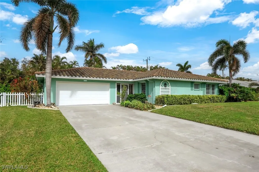 1001 N Town And River Drive Fort Myers FL 33919