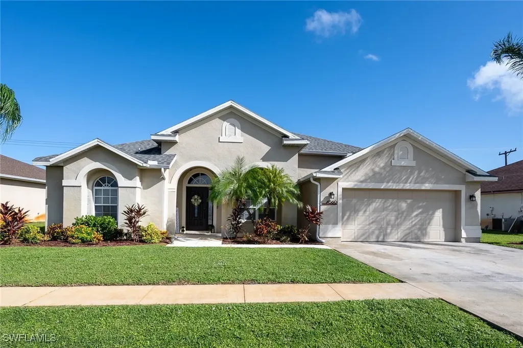 4560 Varsity Circle Lehigh Acres FL 33971