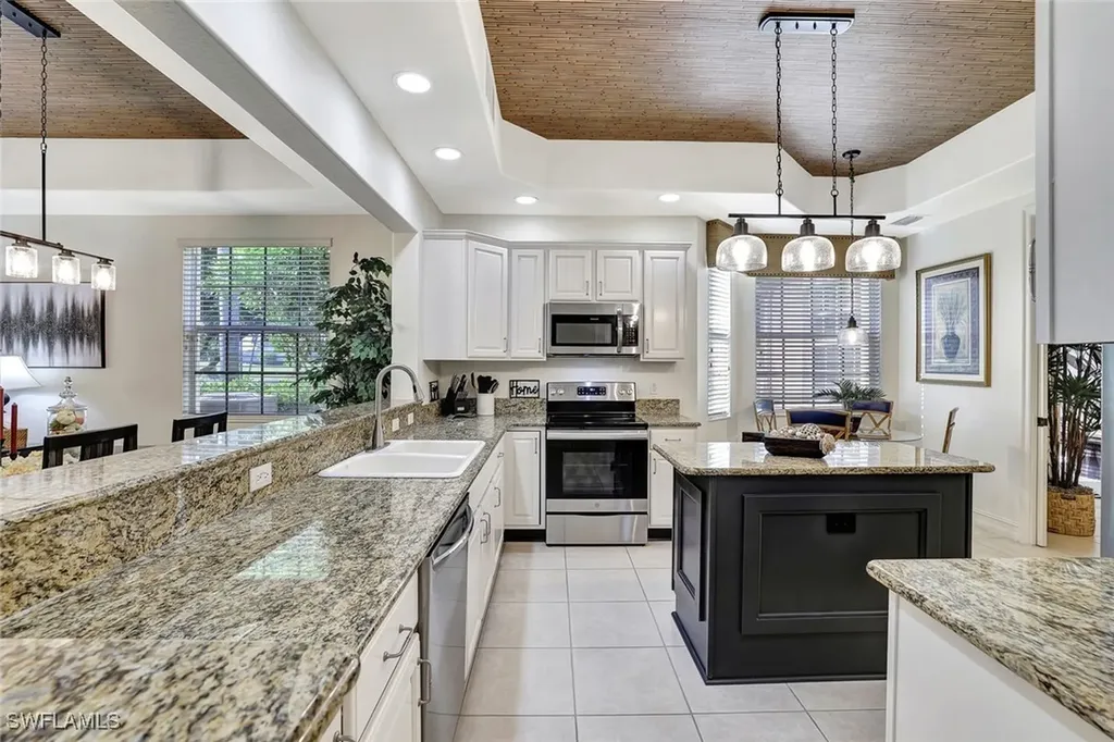 8649 Champions Point Naples FL 34113