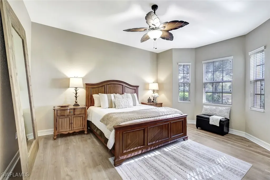 8649 Champions Point Naples FL 34113