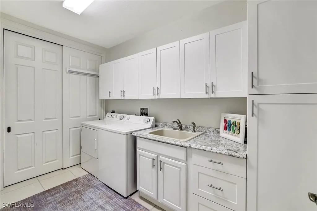 8649 Champions Point Naples FL 34113