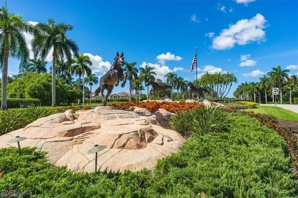 8649 Champions Point Naples FL 34113