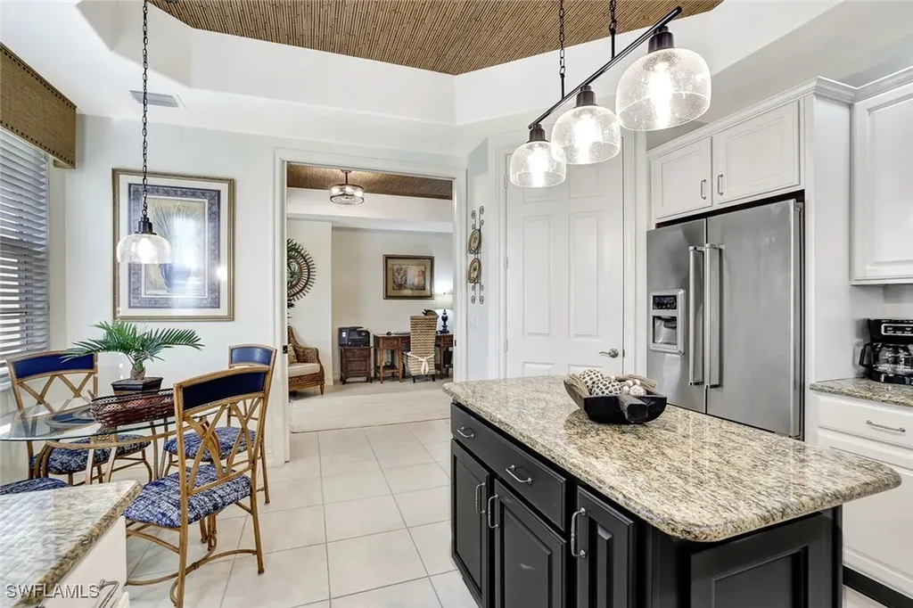 8649 Champions Point Naples FL 34113