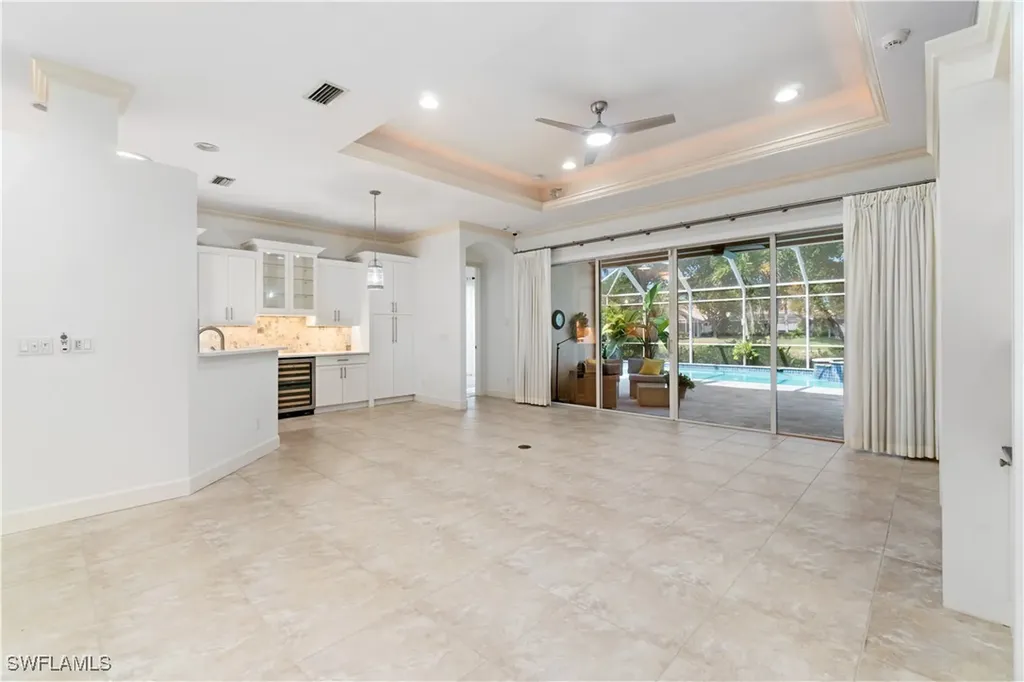 389 Mallory Court Naples FL 34110