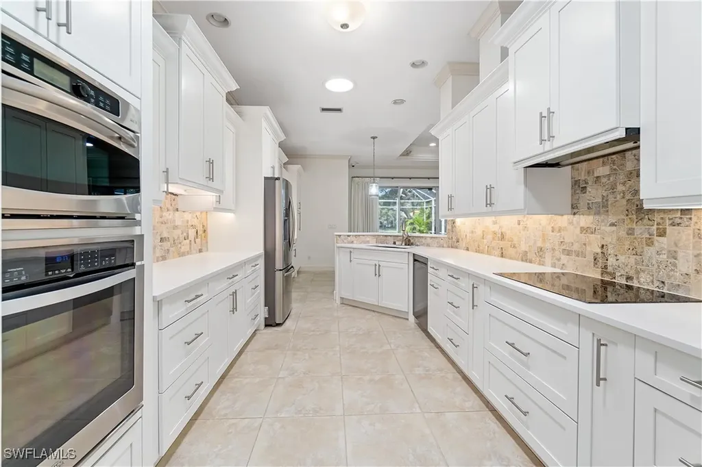 389 Mallory Court Naples FL 34110
