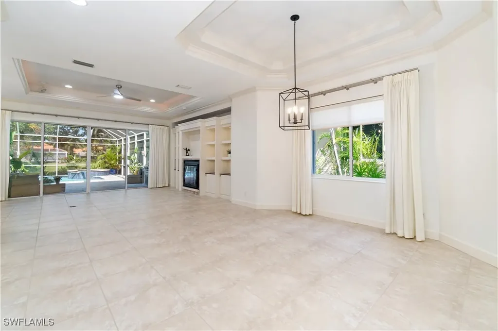389 Mallory Court Naples FL 34110