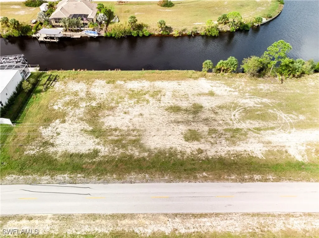 3256 Old Burnt Store Road N Cape Coral FL 33993