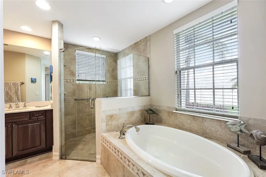 10671 Via Milano Drive Miromar Lakes FL 33913