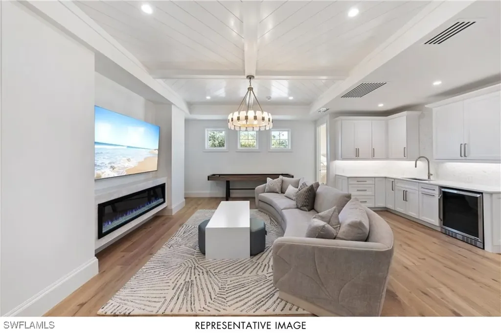 1105 Hollygate Lane Naples FL 34103