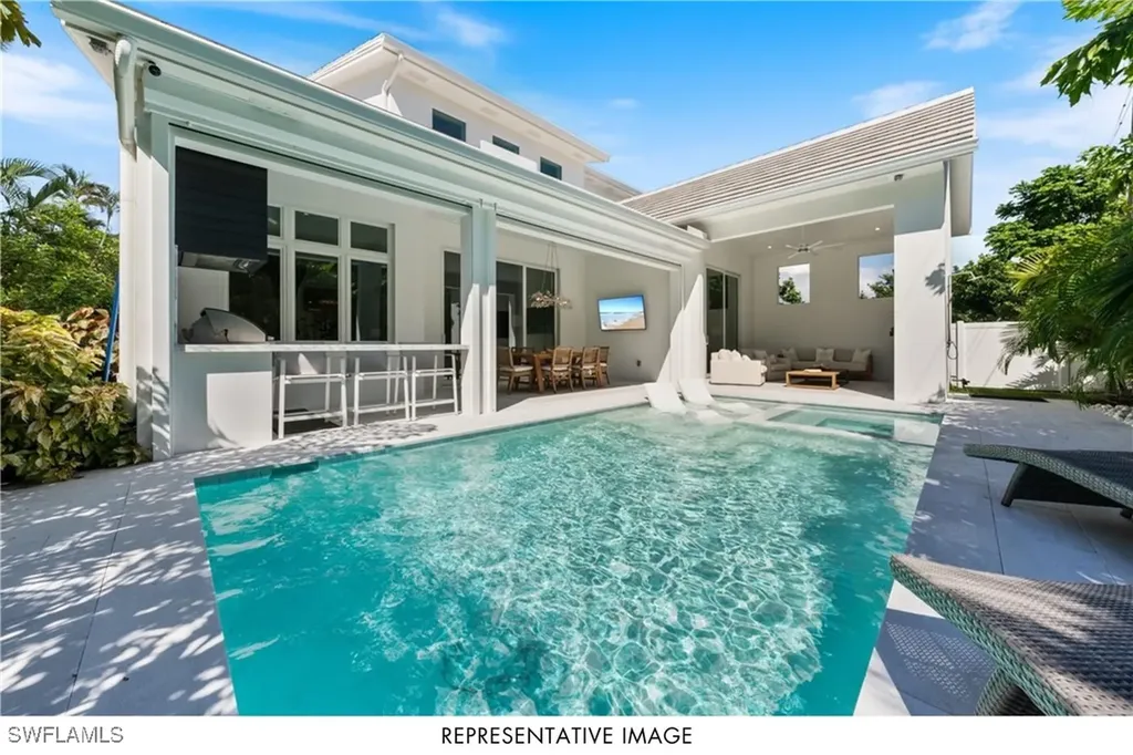 1105 Hollygate Lane Naples FL 34103