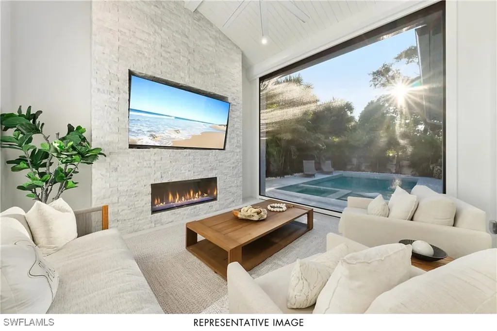 1105 Hollygate Lane Naples FL 34103