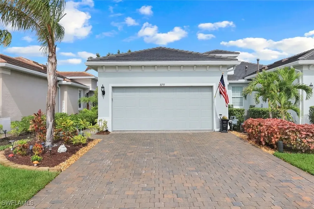 10755 Manatee Key Lane Estero FL 33928