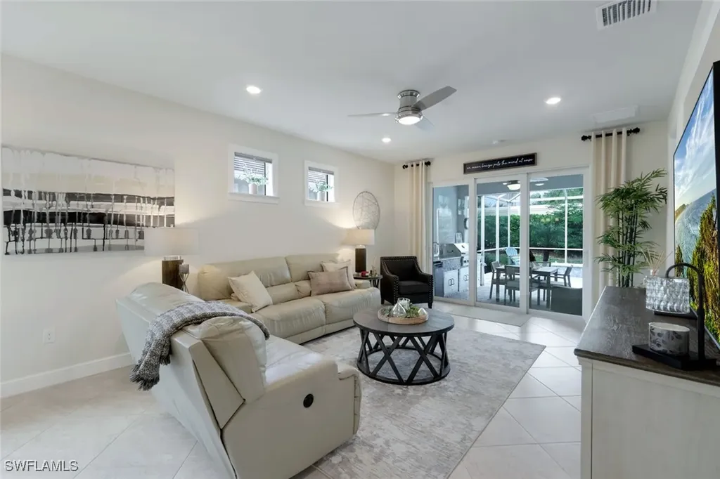 10755 Manatee Key Lane Estero FL 33928
