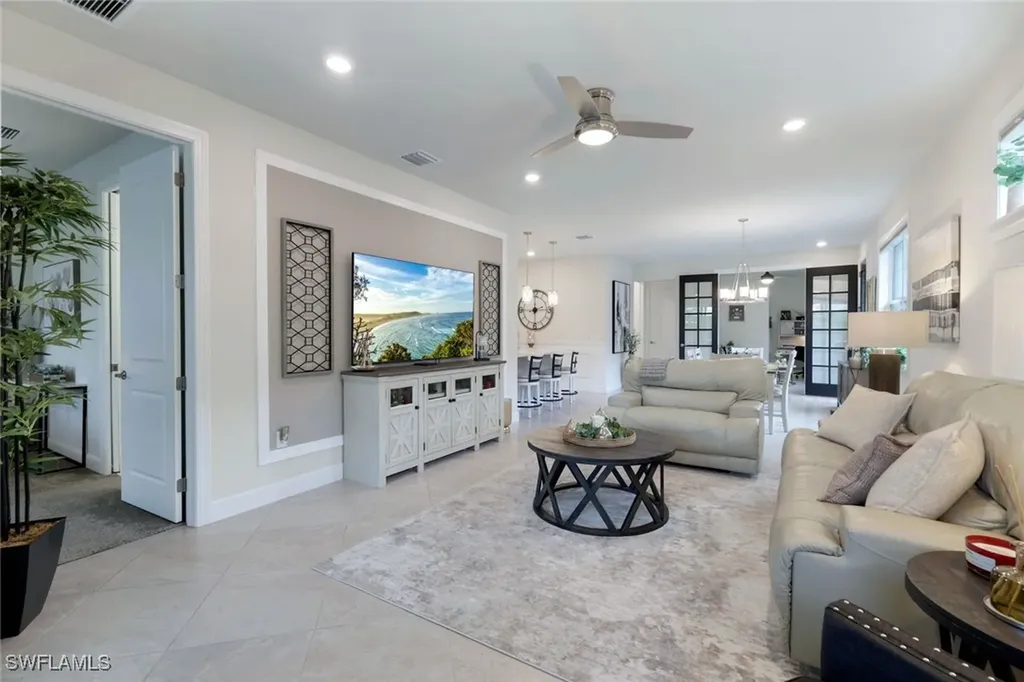 10755 Manatee Key Lane Estero FL 33928