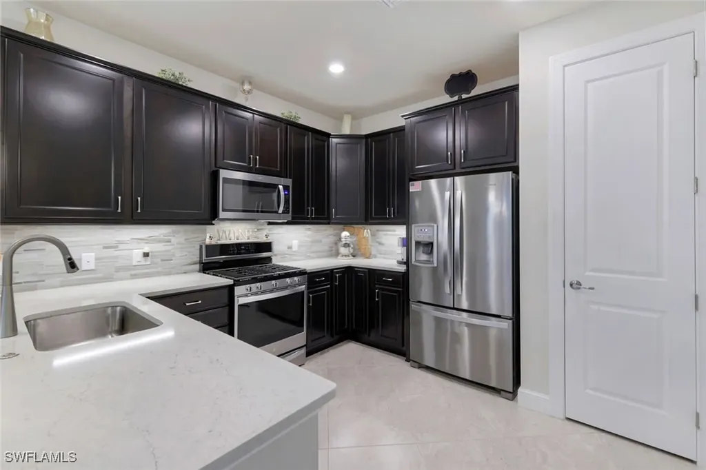 10755 Manatee Key Lane Estero FL 33928