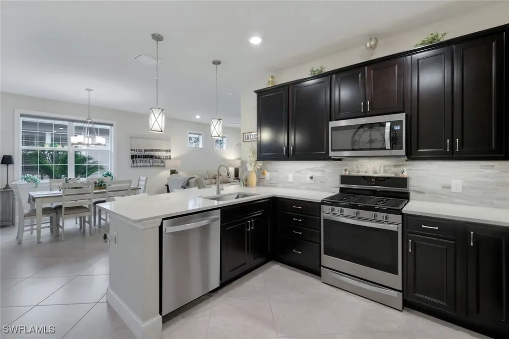 10755 Manatee Key Lane Estero FL 33928