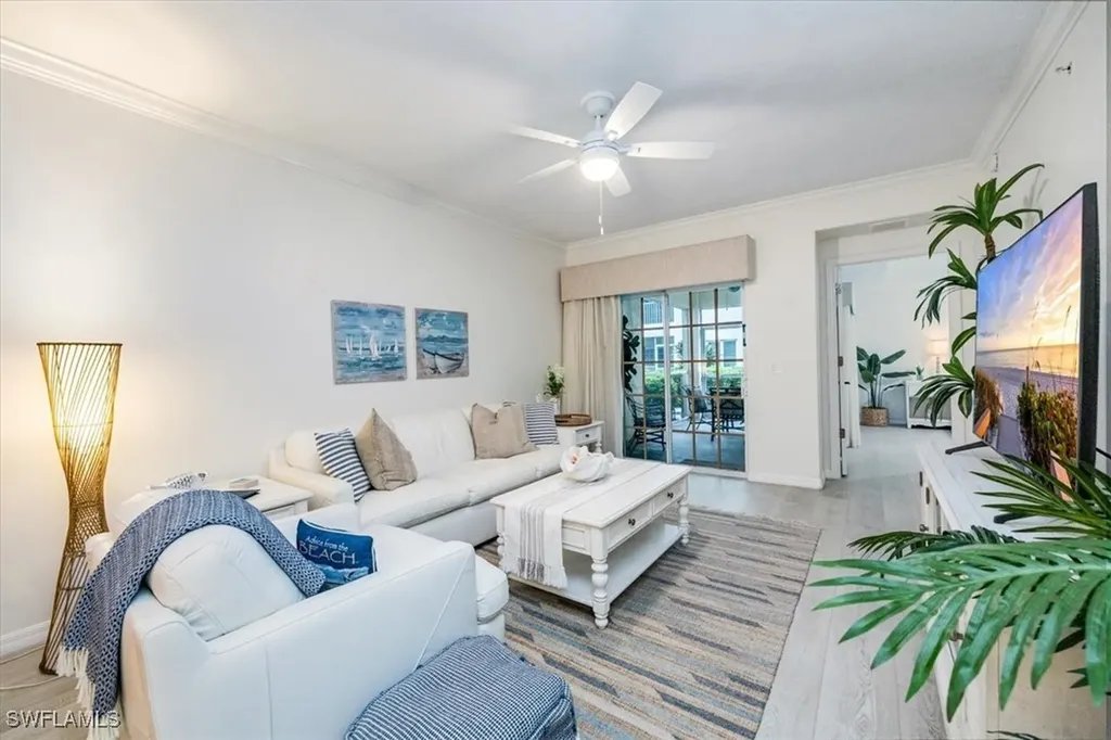 221 9th Street S Naples FL 34102