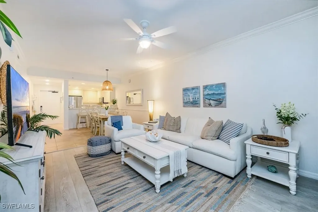 221 9th Street S Naples FL 34102