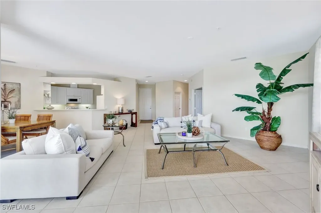 1600 Clermont Drive Naples FL 34109