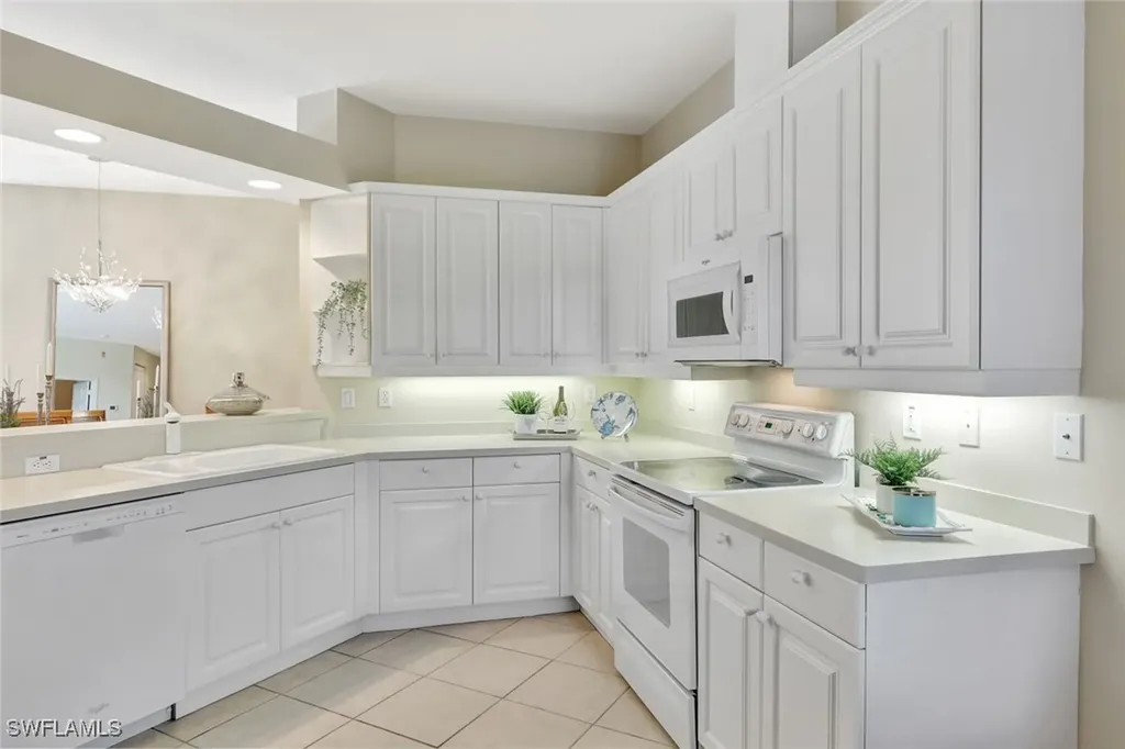 1600 Clermont Drive Naples FL 34109