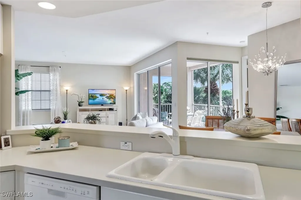 1600 Clermont Drive Naples FL 34109