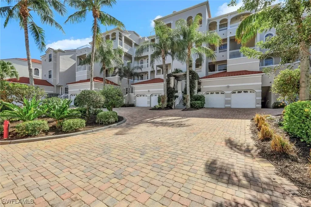 1600 Clermont Drive Naples FL 34109