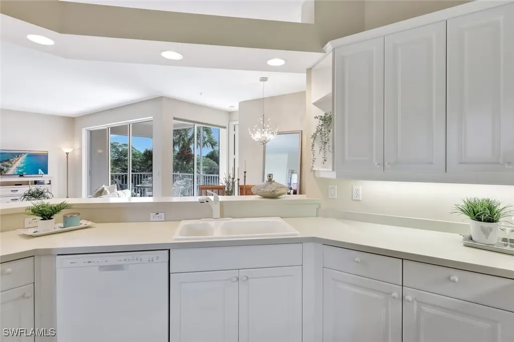 1600 Clermont Drive Naples FL 34109