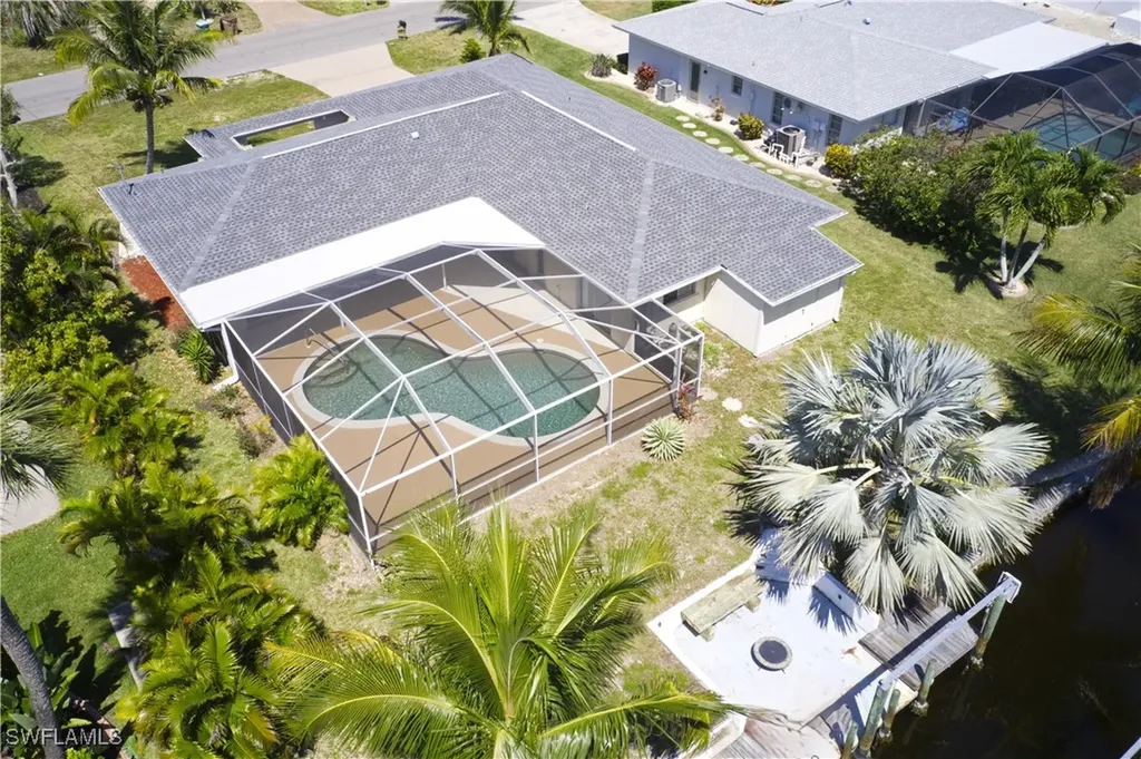 5213 SW 2nd Place Cape Coral FL 33914