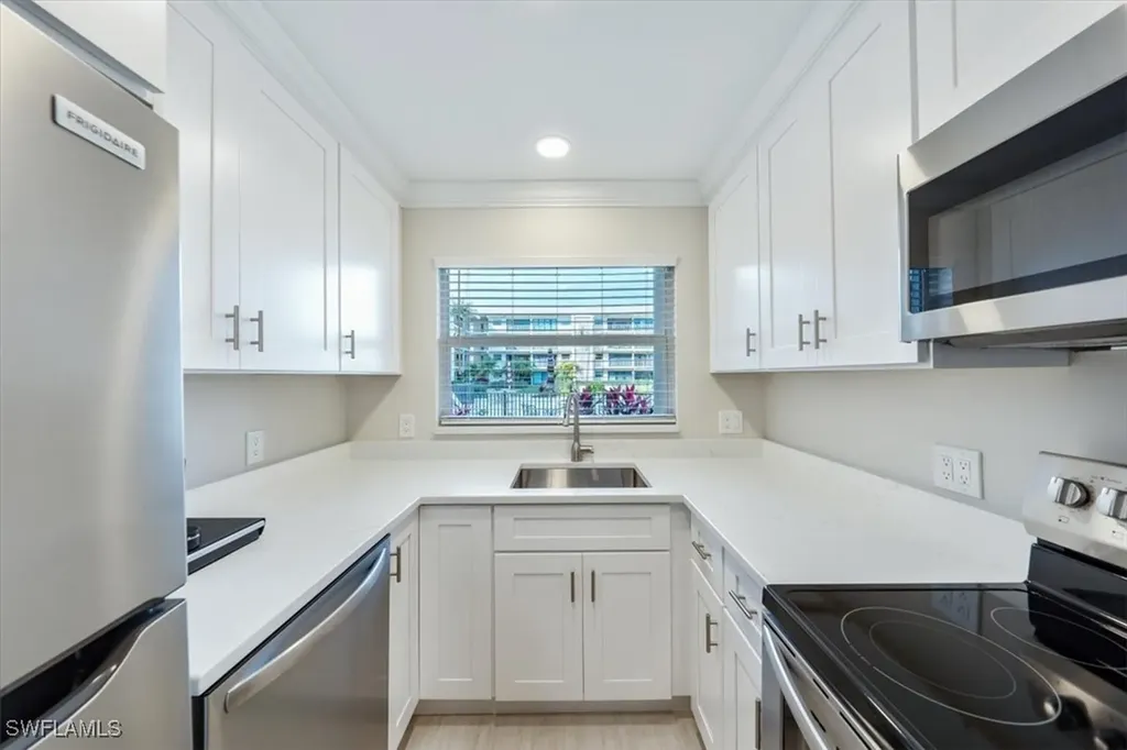 3200 Gulf Shore Boulevard N Naples FL 34103