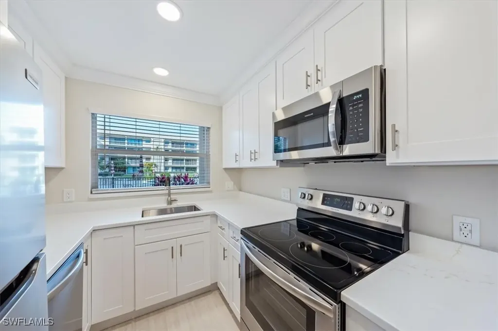 3200 Gulf Shore Boulevard N Naples FL 34103