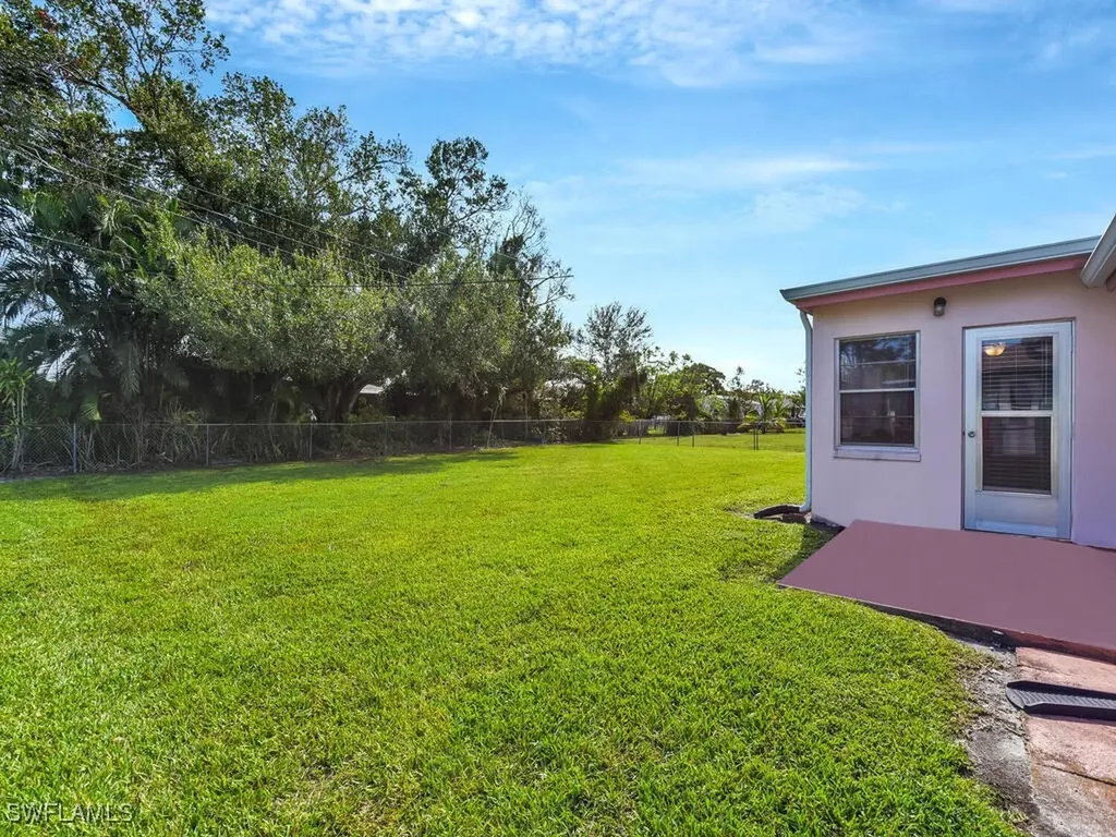 2208 Parkview Drive Fort Myers FL 33905